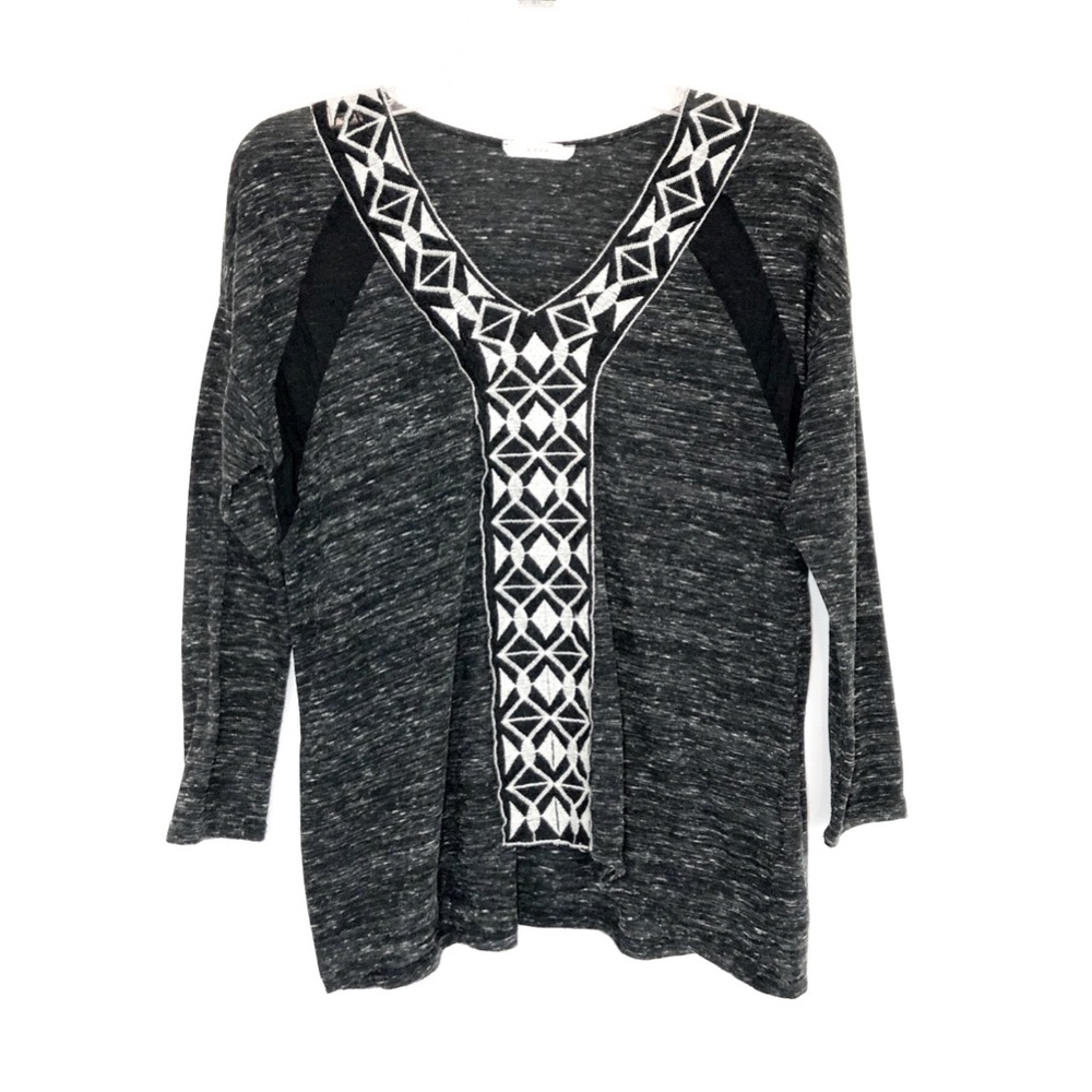 Lush Marbled Grey Aztec Trim 3/4 Sleeve top Med